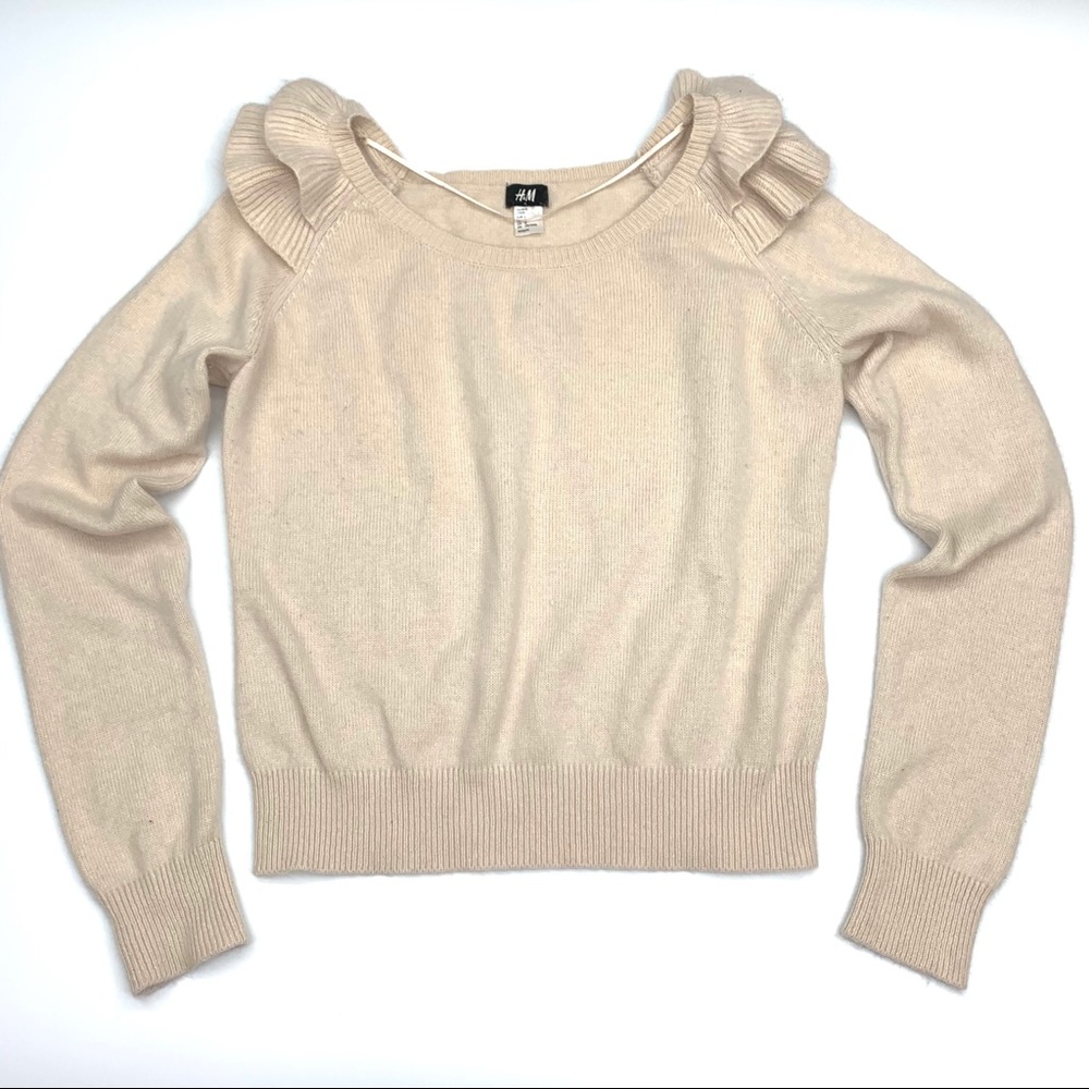 Beige ruffled shoulders long sleeve sweater